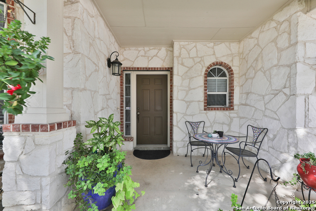 Listing photo id 2 for 5711 Lasalle