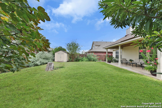 Listing photo id 41 for 5711 Lasalle