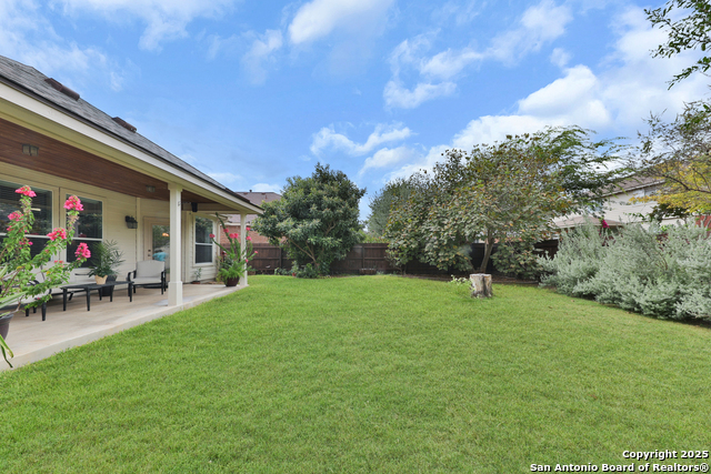 Listing photo id 42 for 5711 Lasalle