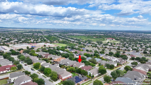 Listing photo id 45 for 5711 Lasalle