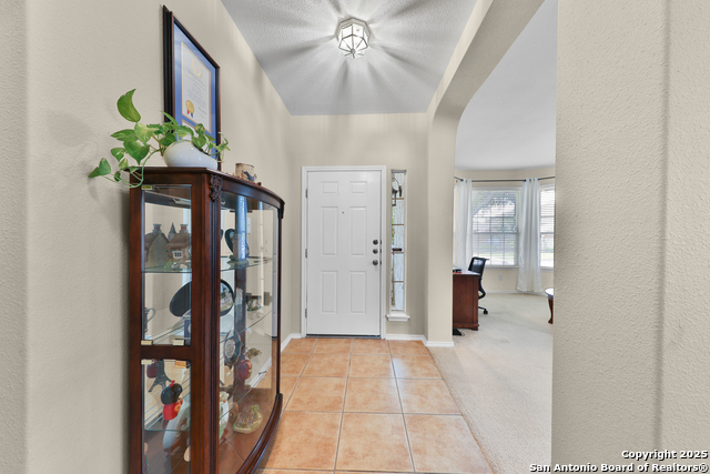 Listing photo id 3 for 5711 Lasalle