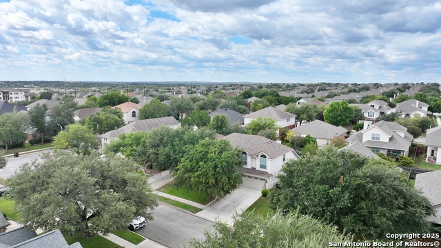 Listing photo id 48 for 5711 Lasalle