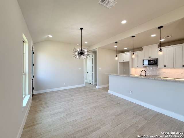 Image 12 of 32 For 121 Camino Verde Ct