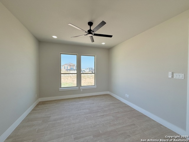 Image 30 of 32 For 121 Camino Verde Ct