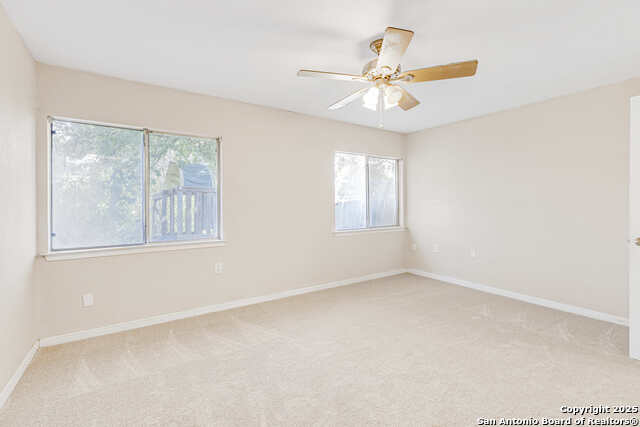 Listing photo id 22 for 8308 Spring Town