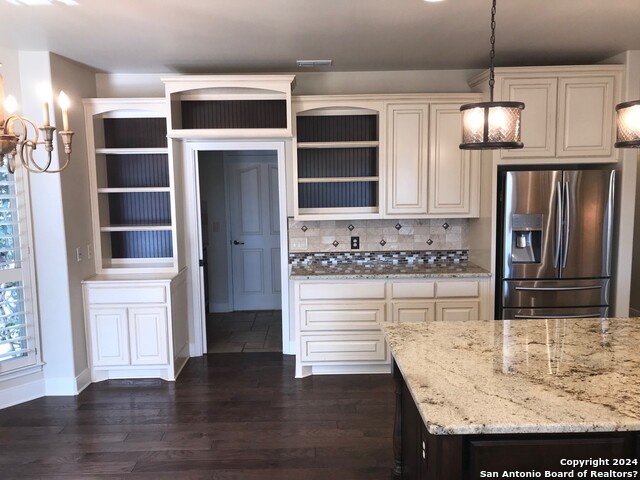 Image 10 of 32 For 19130 Kristen