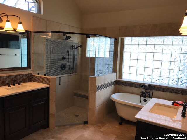 Image 14 of 32 For 19130 Kristen