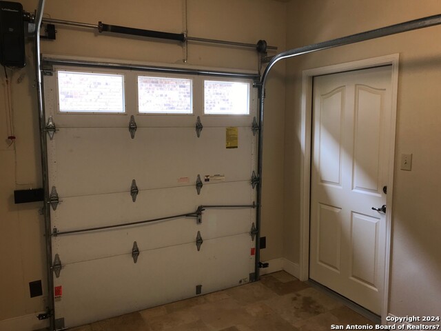 Image 26 of 32 For 19130 Kristen