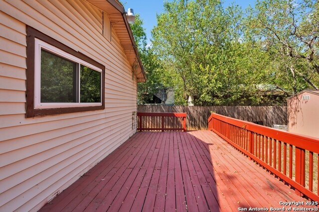 Image 12 of 13 For 425 Essex  