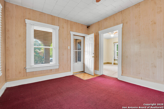 Image 2 of 13 For 425 Essex  