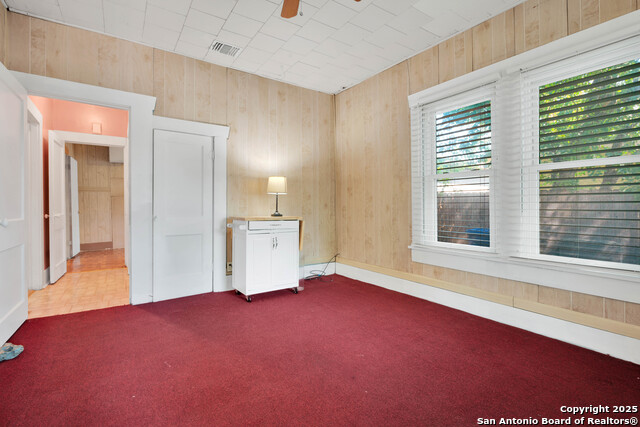 Image 3 of 13 For 425 Essex  