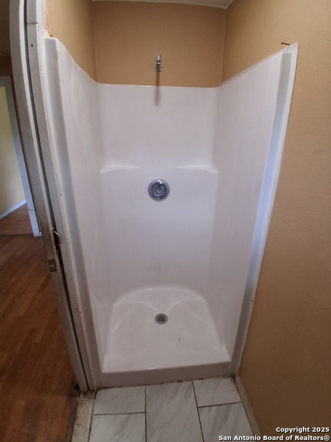 Listing photo id 10 for 726 Olive S