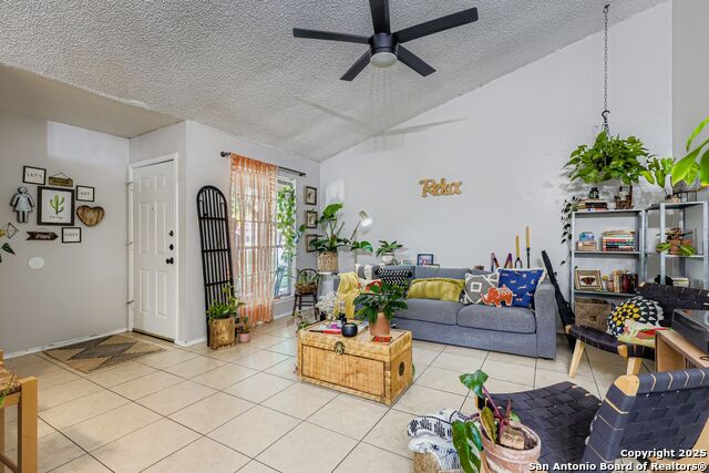 Image 9 of 17 For 5218 Gawain Dr