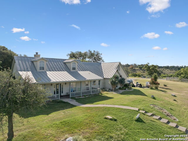 Details for 817 Usener Rd, Fredericksburg, TX 78624