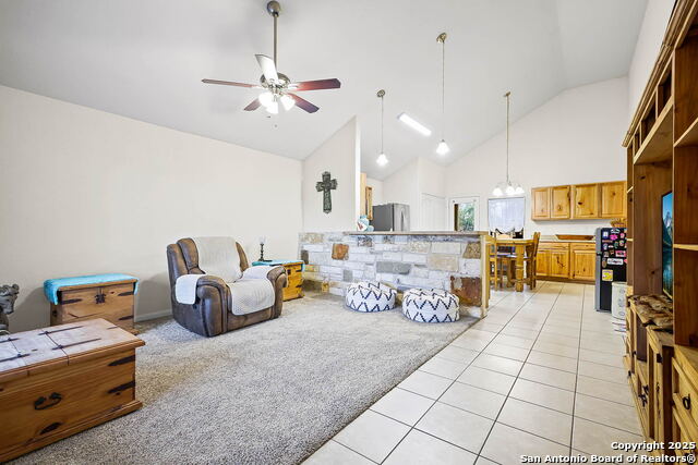 Image 10 of 40 For 685 Rolling Hills