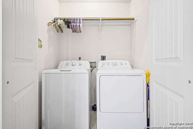 Image 23 of 40 For 685 Rolling Hills