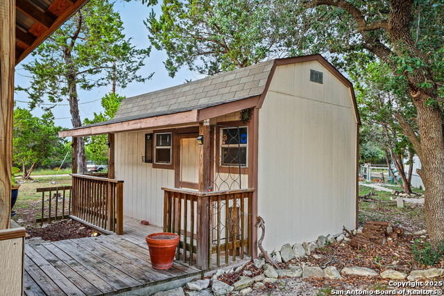 Image 27 of 40 For 685 Rolling Hills