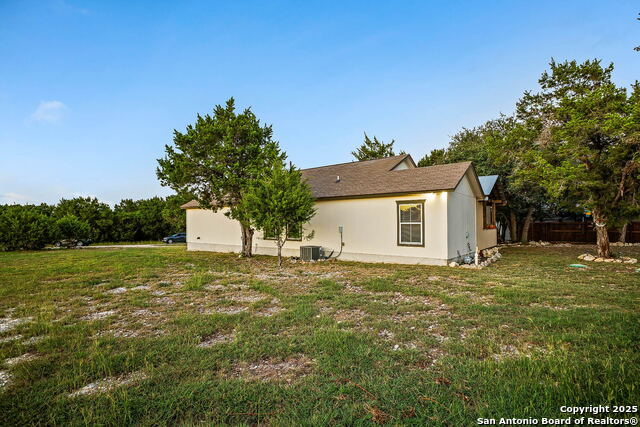 Image 28 of 40 For 685 Rolling Hills