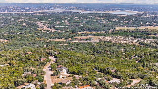 Image 33 of 40 For 685 Rolling Hills