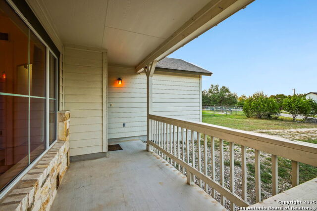 Image 5 of 40 For 685 Rolling Hills