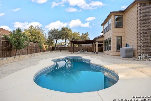 Image 42 of 52 For 20222 Silver Stream