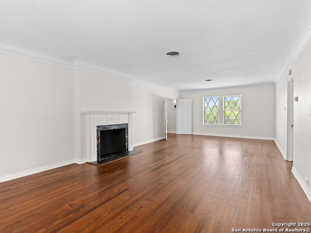 Image 10 of 29 For 146 Terrell  