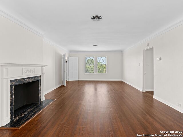 Image 12 of 29 For 146 Terrell  