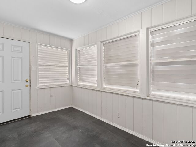 Image 17 of 29 For 146 Terrell  