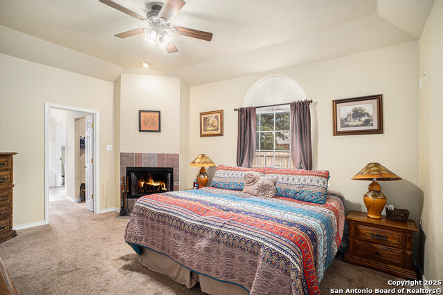 Listing photo id 8 for 217 Meadowlark Lane
