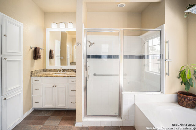 Listing photo id 10 for 217 Meadowlark Lane