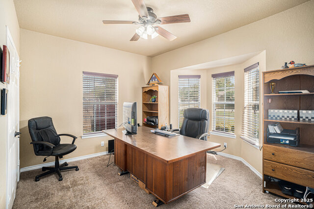 Listing photo id 11 for 217 Meadowlark Lane