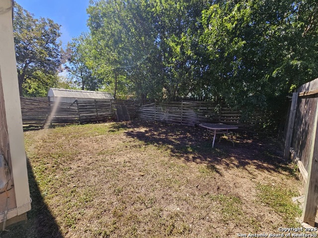 Listing photo id 15 for 7229 Coral Springs