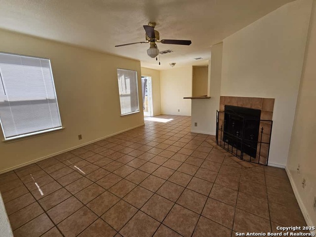 Listing photo id 17 for 7229 Coral Springs