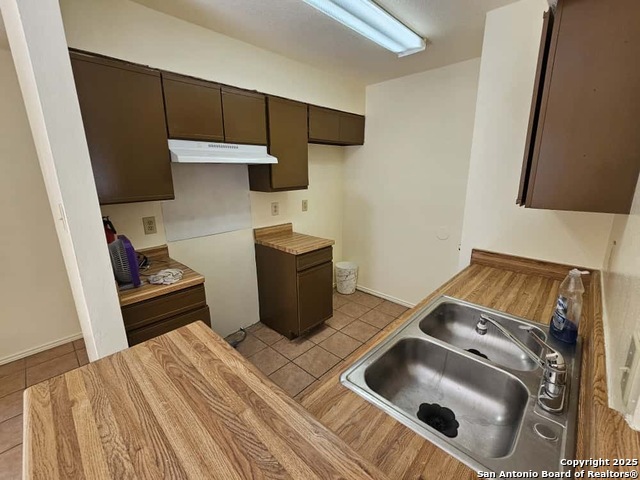 Listing photo id 18 for 7229 Coral Springs