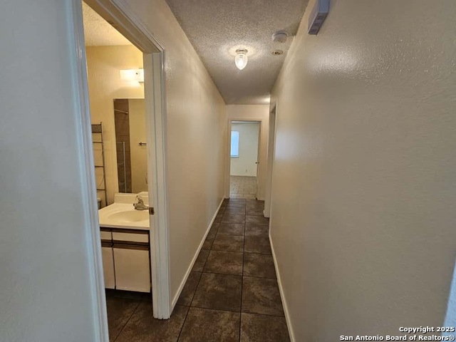 Listing photo id 5 for 7229 Coral Springs