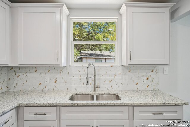 Image 16 of 35 For 943 San Eduardo