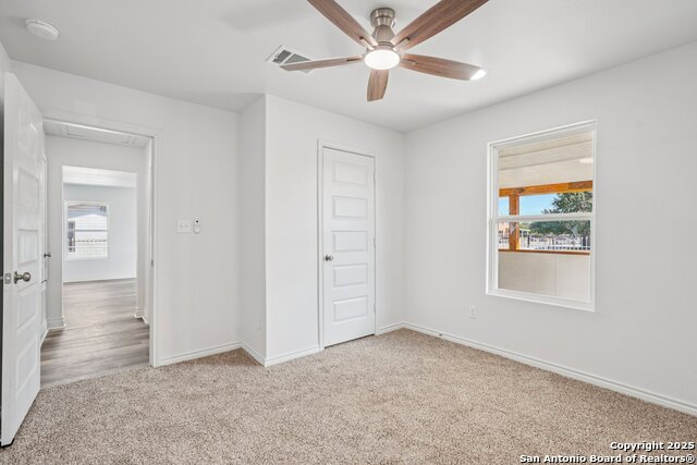 Image 21 of 35 For 943 San Eduardo