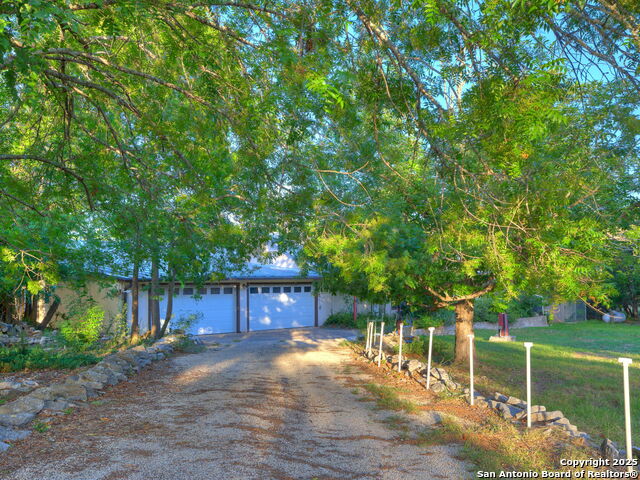 Image 20 of 58 For 17 Roadrunner