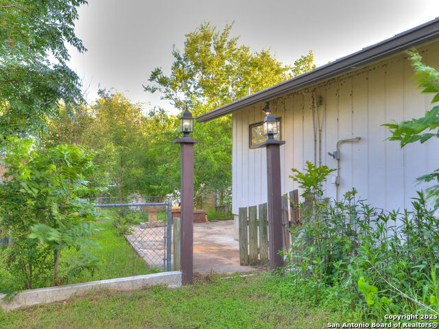 Image 31 of 58 For 17 Roadrunner