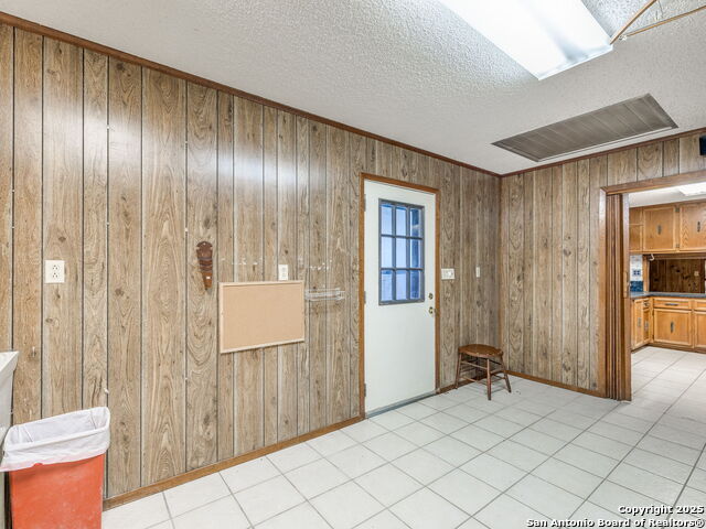 Image 34 of 58 For 17 Roadrunner