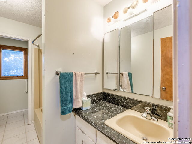 Image 50 of 58 For 17 Roadrunner