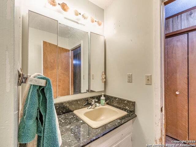 Image 51 of 58 For 17 Roadrunner