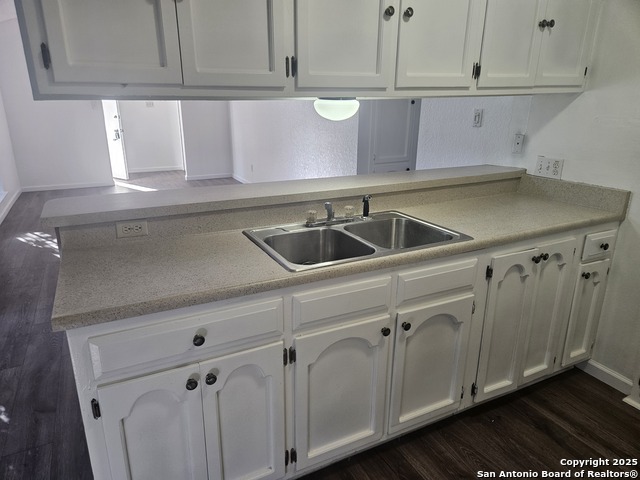 Image 10 of 27 For 6823 Grass Valley