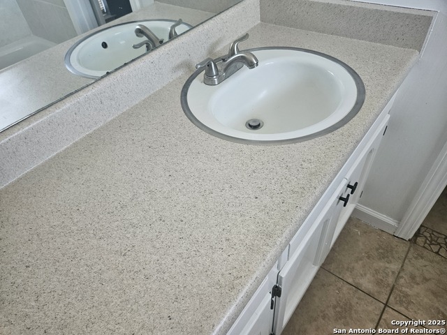 Image 21 of 27 For 6823 Grass Valley