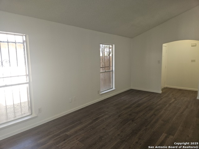 Image 5 of 27 For 6823 Grass Valley