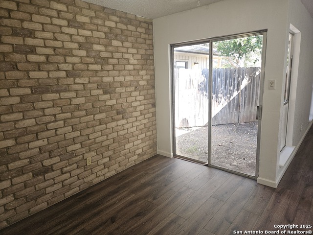 Image 8 of 27 For 6823 Grass Valley