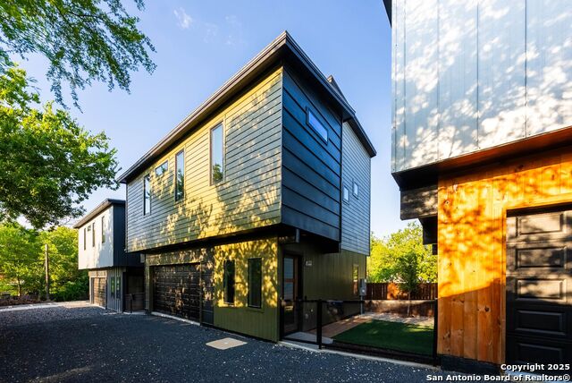 Details for 108 Vine St #102, San Antonio, TX 78210