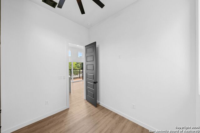 Listing photo id 15 for 108 Vine St #102