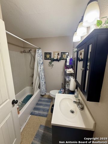 Image 8 of 23 For 14935 Adams