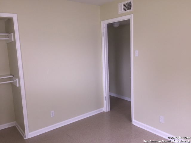 Image 15 of 18 For 5030 Galahad Dr